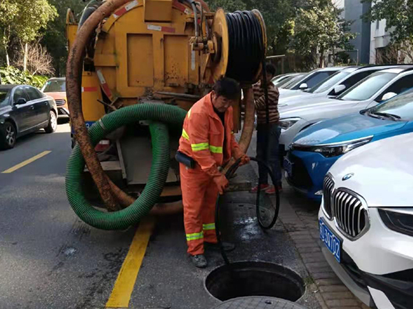 马村排污管道清淤