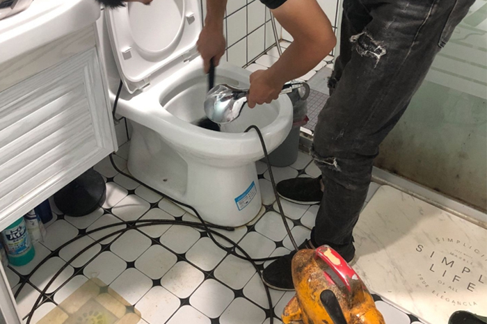 马村马桶堵塞自己疏通还是找师傅？专业上门服务让你省时更省心